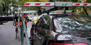 Robert Negoiță, mesaj dur pentru șoferi: parcarea pe trotuar aduce amenzi și ridicarea mașinii