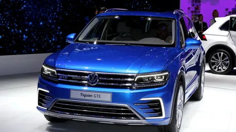 Volkswagen va rechema 700.000 de modele Tiguan şi Touran