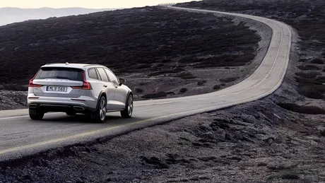 Volvo recheamă 19.000 de vehicule în service. Probleme la centura de siguranță