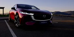 <span class='prepend'>Foto |</span> Mazda prezintă o actualizare pentru modelul 6e. Electricul vine cu un nou sistem de propulsie și sisteme îmbunătățite de asistență la conducere