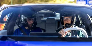 Ari Vatanen, legenda raliurilor mondiale, a vizitat România. Fostul campion mondial a urcat la volanul noului BMW i3