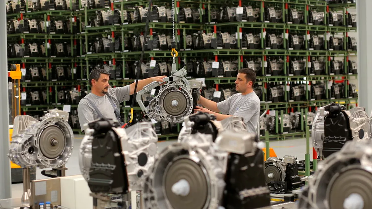 Daimler începe producţia unei noi cutii de viteze în România