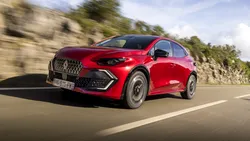 Renault Clio este disponibil și cu motorizare pe GPL și 120 de cai putere. Francezii promit un cost de exploatare de aproximativ 6 lei/litru