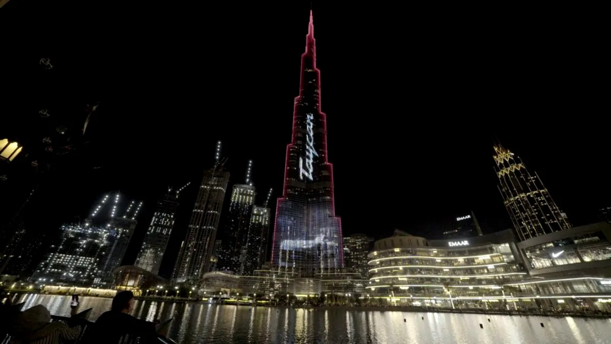 Cea mai înaltă clădire din lume, Burj Khalifa, s-a transformat în panou publicitar pentru Porsche Taycan