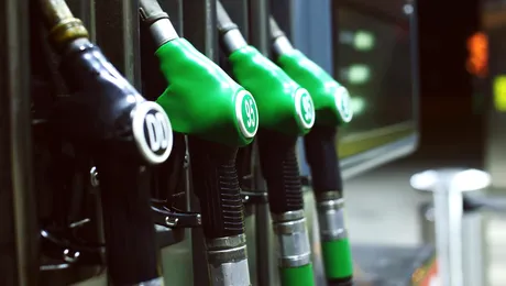 De ce a depășit motorina 10 lei pe litru. Bogdan Ivan, fostul ministru al Energiei, explică rolul taxelor și riscul de penurie
