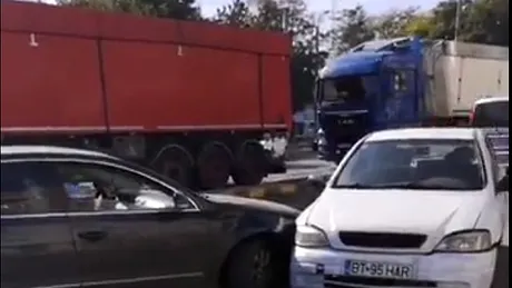 Prima maşină fără şofer din România, accident spectaculos în Botoşani - VIDEO