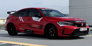 Honda ar pregăti un Civic Type R mai agresiv. Versiunea HRC ar fi programată pentru anul 2027