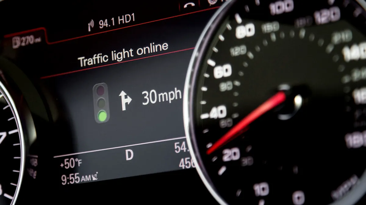 Audi prezintă sistemul care te ajută să prinzi semaforul pe verde