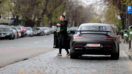 Ce mașini conduce selecționerul Mirel Rădoi și câți bani a cheltuit pe ele?