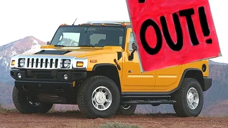 Hummer H2 pus pe linie moartă