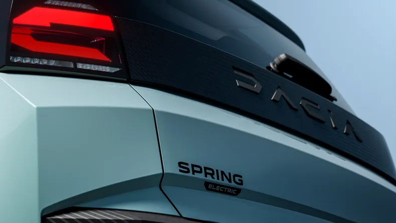 Dacia Spring 2026 a fost confirmat oficial. Rivalul pentru BYD Dolphin Surf și Hyundai Inster va fi produs în Europa