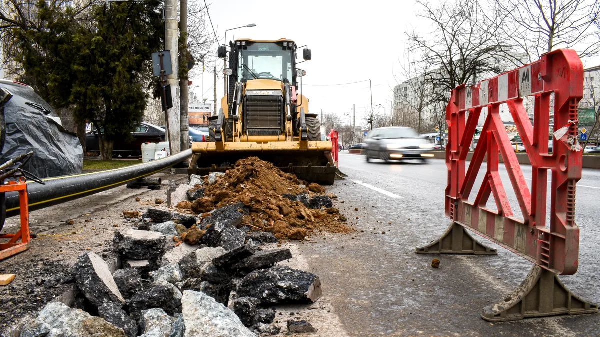 Când vor fi asfaltate gropile din Capitală. Șoferii au ajuns la capătul răbdării