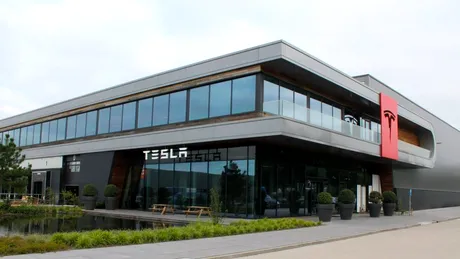 Tesla, în discuţii pentru construirea primei fabrici din Europa 