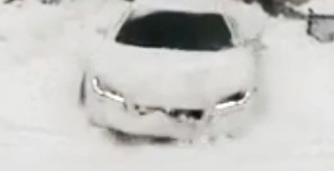 Audi R8 V10 şi zăpada