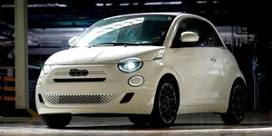 Stellantis prelungește pauza de producție la Torino. Fabrica Fiat 500 se confruntă cu probleme de aprovizionare 