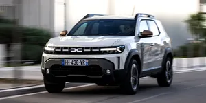 <span class='prepend'>Analiză |</span> Piața de autoturisme noi este în picaj. Scădere de 37% în august 2026 față de anul trecut, inclusiv la mașinile electrificate