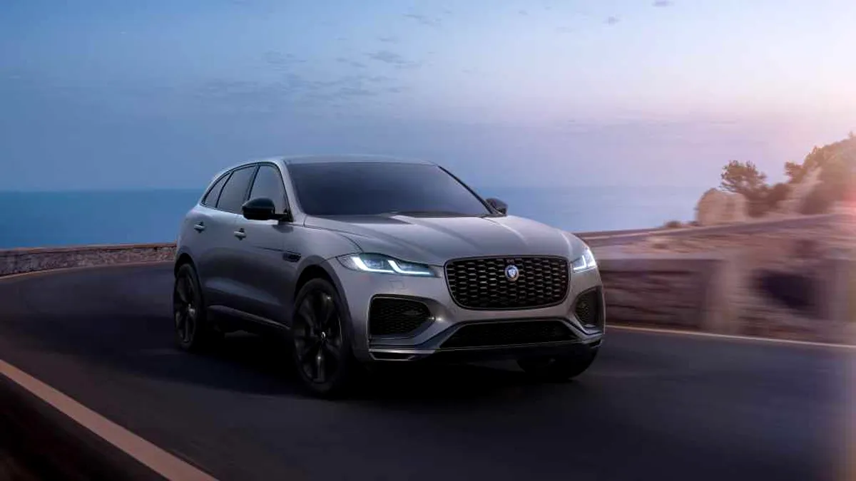 Incendiu puternic la fabrica Jaguar Land Rover din Marea Britanie