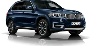 Despăgubiri de aproape 2 milioane de dolari, după ce și-a prins degetul în portiera unui BMW X5