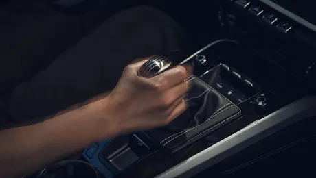 Porsche afirmă că un 911 hibrid cu transmisie manuală nu este posibil… momentan. Germanii nu renunță însă la idee