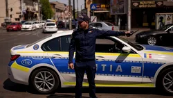 Accident între un autobuz STB și un tramvai în Piața Sudului. Un pasager a ajuns la spital
