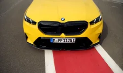 BMW lansează gama de accesorii M Performance pentru noua generație M5