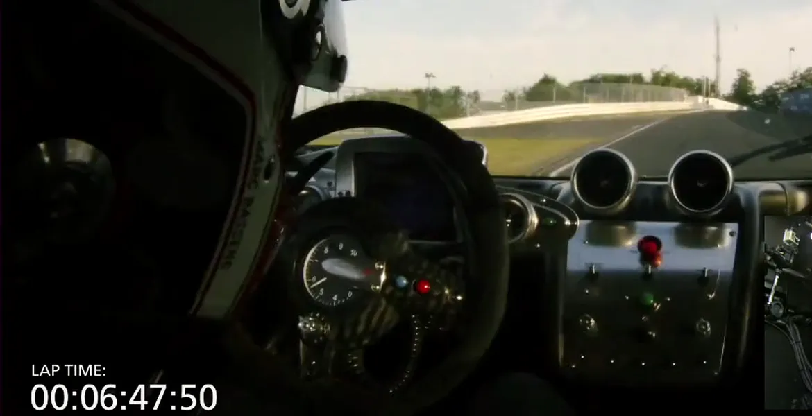 Record la Nurburgring cu Pagani Zonda R