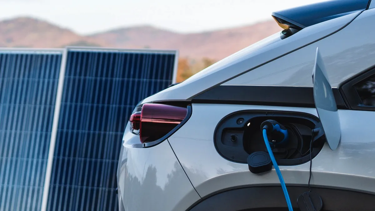 Video exclusiv / Ciprian Cherciu: Stadiul Programului Casa Verde și impactul asupra utilizatorilor de mașini electrice