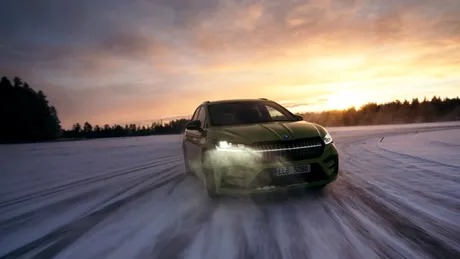 SUV-ul electric Skoda Enyaq a bătut toate recordurile la categoria drift pe gheață - VIDEO
