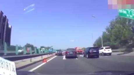 Sistemul Autopilot al Tesla, dă din nou rateruri în trafic - VIDEO