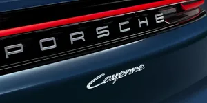 Porsche mută în Germania producția Cayenne din Slovacia. Decizia ar putea salva locuri de muncă, dar vine cu o condiție importantă