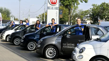 Handbalistele de la CSM Bucureşti fac performanţă cu Fiat 500 - Galerie FOTO