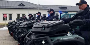 Poliția de Frontieră primește 8 ATV-uri noi. Investiție UE de 436.000 euro în securitatea montană