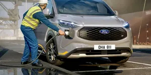 Utilitara electrică Ford Transit Custom va primi o autonomie mai mare