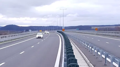 Noi imagini cu secțiunea de autostradă care leagă România de Ungaria - VIDEO