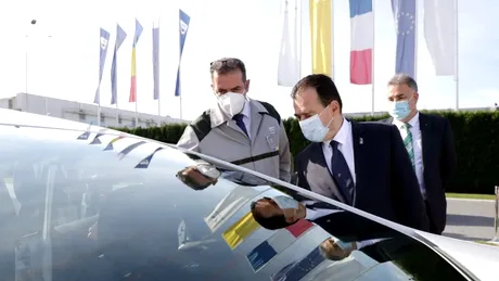Premierul Ludovic Orban a efectuat o vizită la uzina Dacia. Cum s-a făcut proiectarea noilor modele Logan şi Sandero?