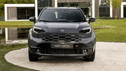 Toyota patentează o idee pentru a face fotografii la volan fără să atingi telefonul