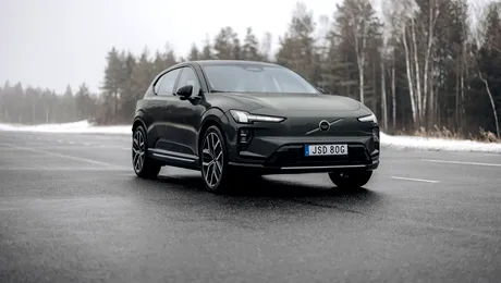 Volvo începe livrările pentru SUV-ul electric EX60. Cât costă în România rivalul suedez al lui BMW iX3?