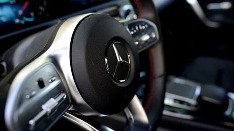 Mercedez-Benz recheamă 744.000 de mașini în service în Statele Unite