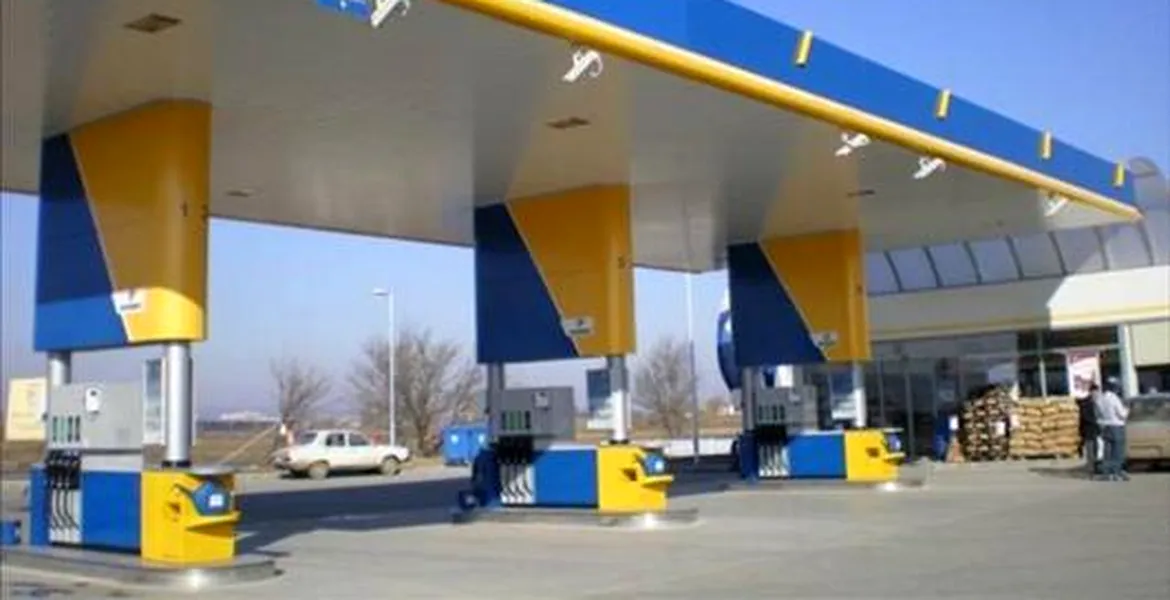 Benzina şi motorina se scumpesc la Petrom