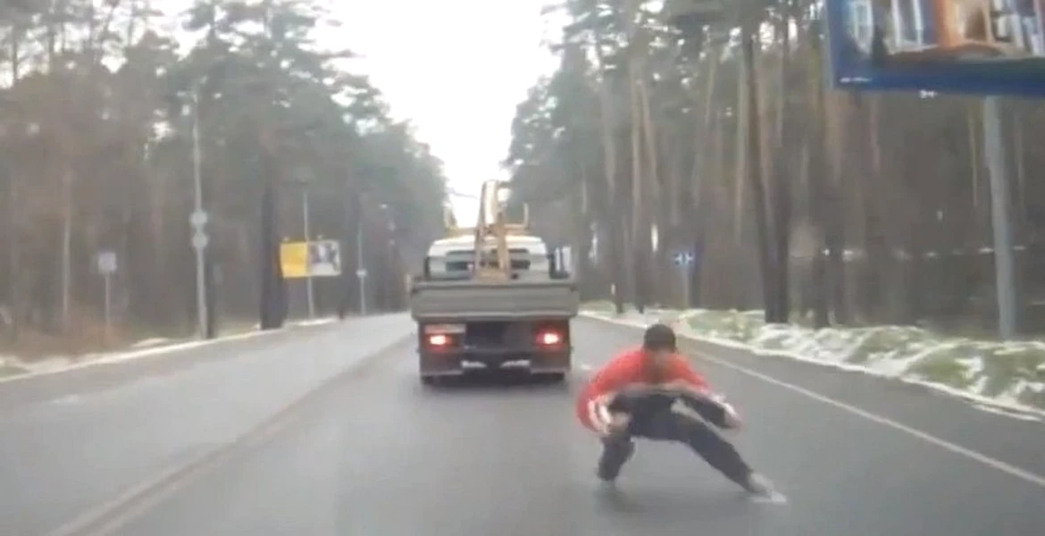 VIDEO: Motivul pentru care şoferii din Rusia au camere video în maşini