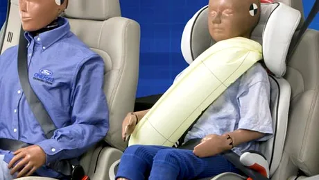 Ford lansează primul airbag integrat în centură