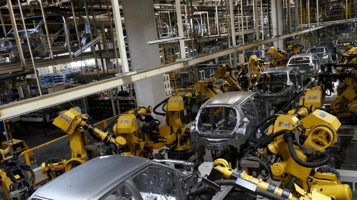 Producătorul auto care nu a vândut nicio maşină în toată luna aprilie