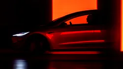 Polonia a interzis mașinile chinezești în zona bazelor militare. Nici modelele Tesla nu sunt lăsate să se apropie