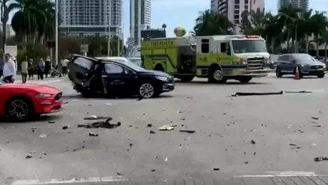 Tesla Model X s-a rupt în două într-un accident. Ce s-a întâmplat cu șoferul?
