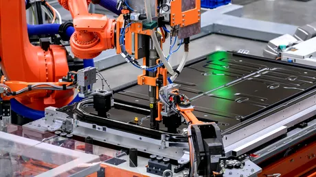 Aproape o treime din mașinile vândute în 2026 vor fi electrice. AIE: China va domina sectorul