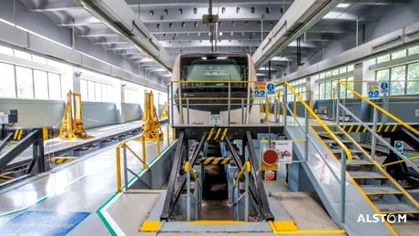 Noile trenuri Alstom încă nu pot transporta călători. Ce se întâmplă cu cele 12 garnituri ajunse în București