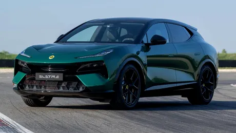 Lotus renunță la planul de electrificare până în 2028! Compania mizează pe mașini hibride