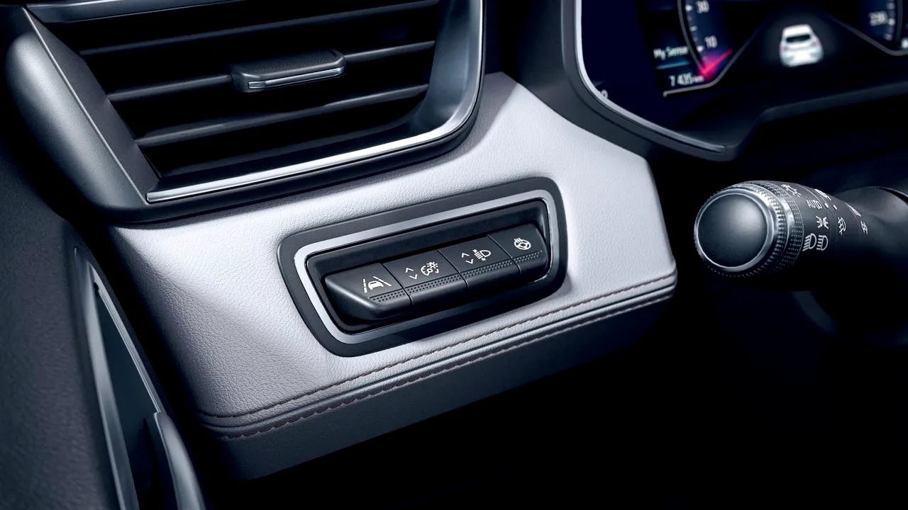 Renault-Clio-2020-1280-4c 