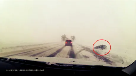 Condiţii de iarnă pe şosele, circulaţi cu atenţie! VIDEO