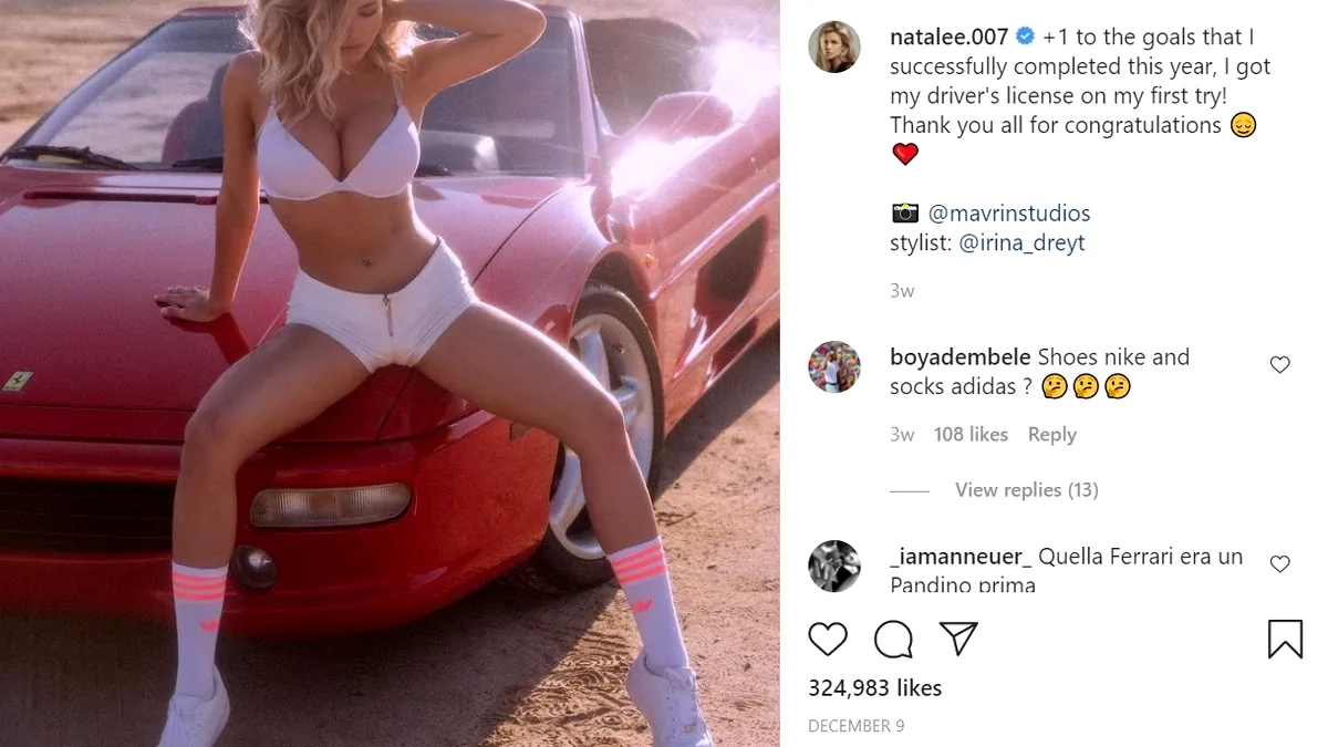 Acesta este modelul Ferrari care a făcut celebră în toată lumea o rusoaică fără lipici